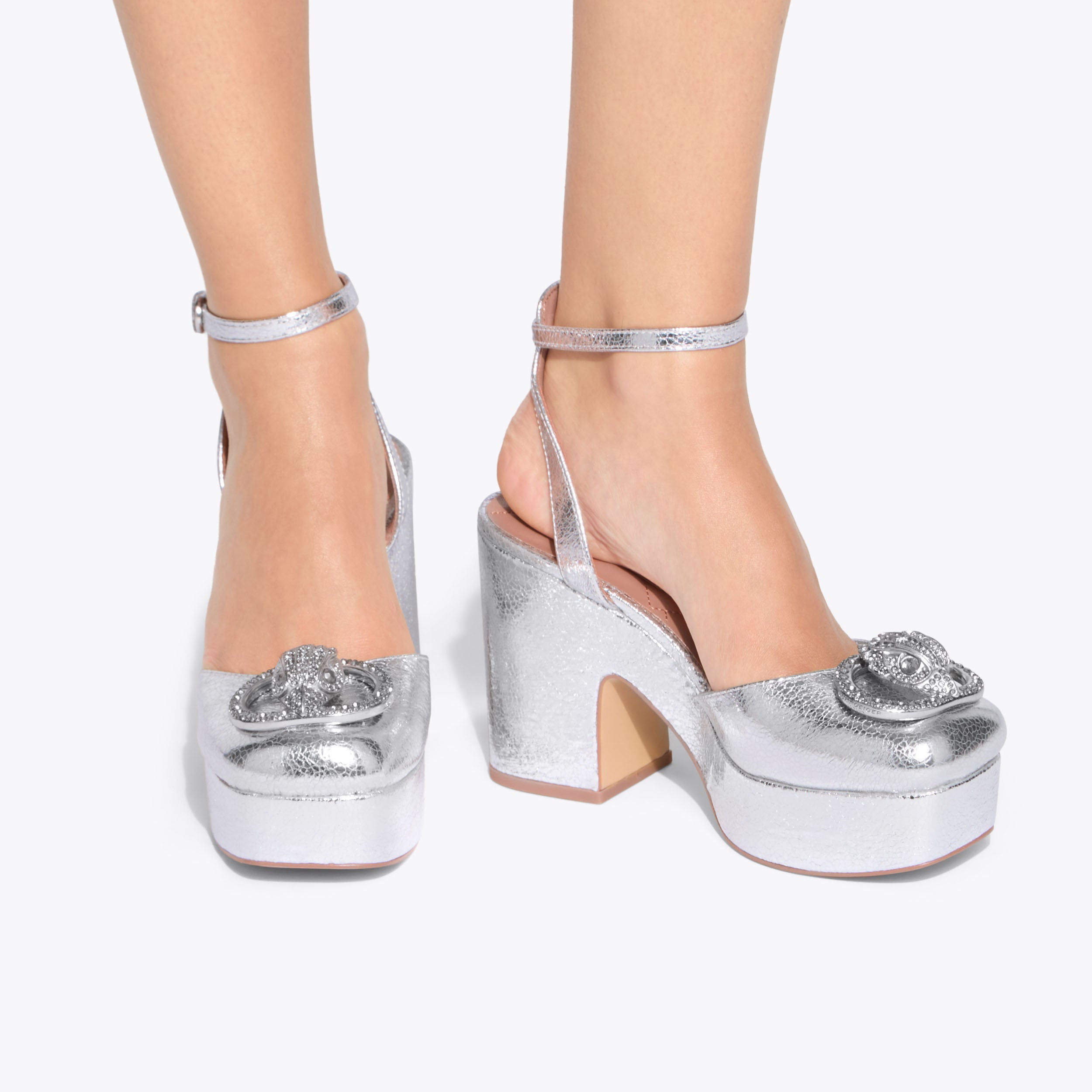 CHELSEA CLOSED PLATFORM HEEL